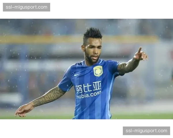 AC米兰需提升破密防能力，构建防守体系成关键